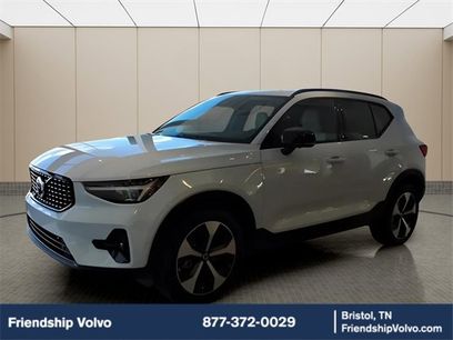 New 2026 Volvo XC40 B5 Plus w/ Protection Package Premier