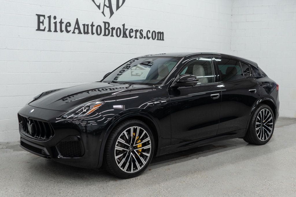 Used 2023 Maserati Grecale Modena AWD/4WD image 42
