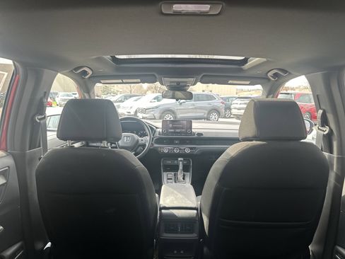Used 2025 Honda CR-V Sport image 12