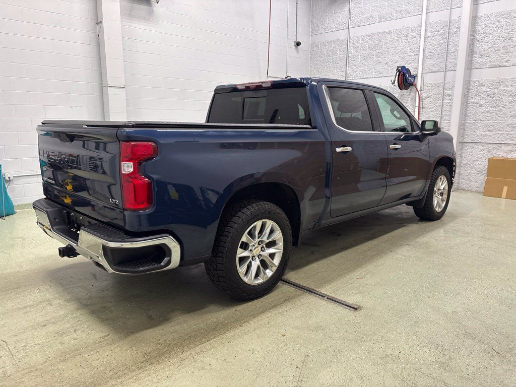 Used 2021 Chevrolet Silverado 1500 LTZ w/ Technology Package AWD/4WD image 4