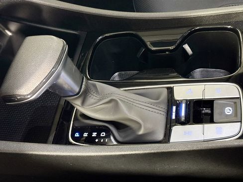 Used 2025 Hyundai Santa Cruz SEL image 18