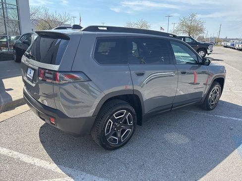 New 2026 Jeep Cherokee Laredo AWD/4WD image 27