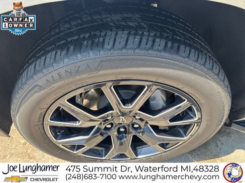 Used 2023 Chevrolet Suburban High Country AWD/4WD image 10