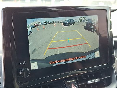 Used 2023 Toyota Corolla Cross XLE w/ Convenience Package AWD/4WD image 19
