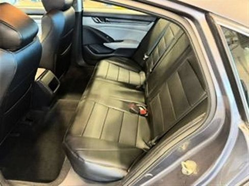 Used 2018 Honda Accord Hybrid image 4