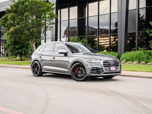 Used 2018 Audi SQ5 Prestige AWD/4WD image 13
