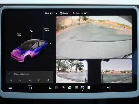 Used 2022 Tesla Model Y Performance AWD/4WD image 39