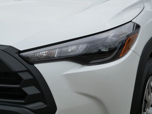 Used 2026 Toyota Corolla Cross L AWD/4WD image 16