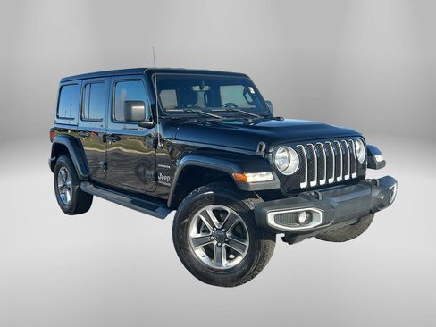 Used 2021 Jeep Wrangler Unlimited Sahara w/ Uconnect 4C Nav & Sound Group image 46