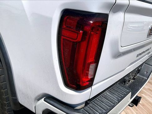 Used 2020 GMC Sierra 2500 Denali w/ Denali Ultimate Package AWD/4WD image 29