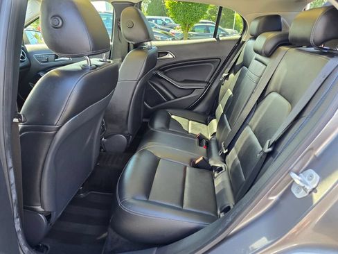 Used 2015 Mercedes-Benz GLA 250 4MATIC image 18
