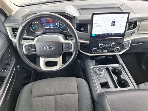 Used 2024 Ford Expedition Max XLT RWD image 11