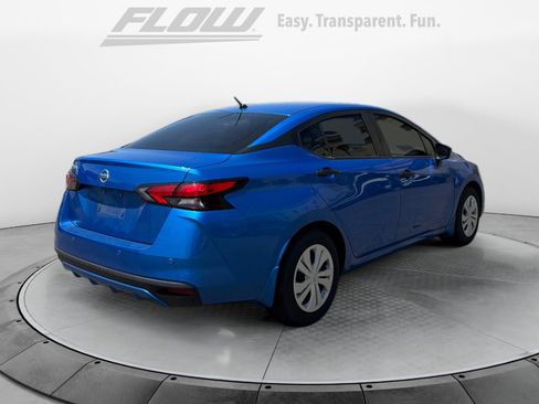 Used 2022 Nissan Versa S FWD image 7
