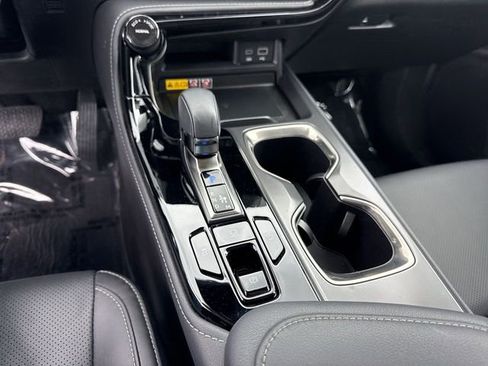 Used 2025 Lexus NX 250 FWD w/ Accessory Package (K3) image 21