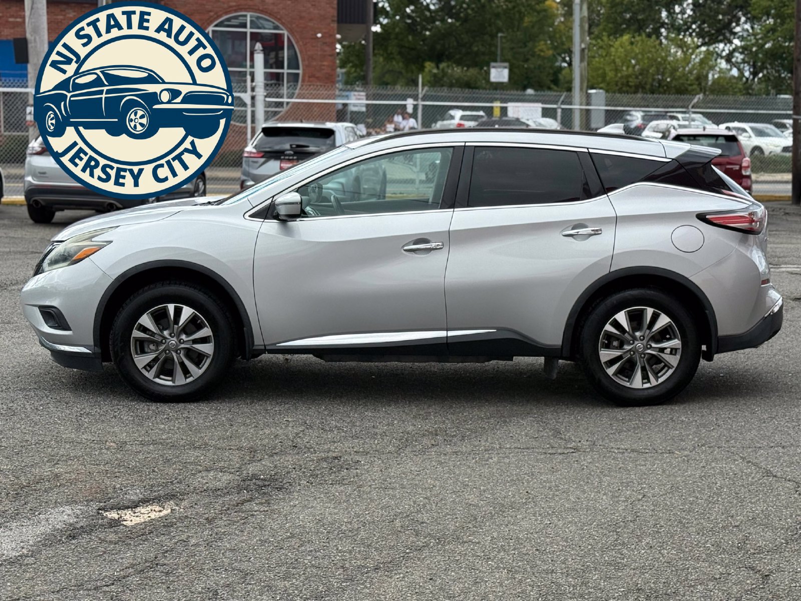Used 2018 Nissan Murano SV AWD/4WD image 12