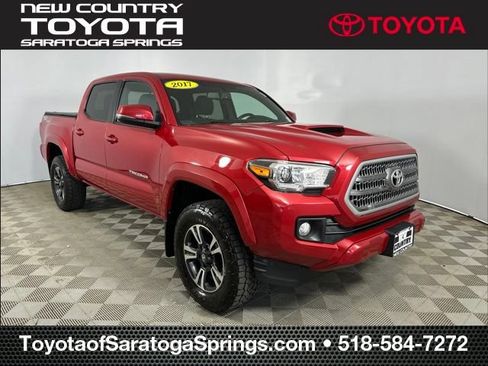 Used 2017 Toyota Tacoma TRD Sport w/ Tow Package (A/T) AWD/4WD image 1