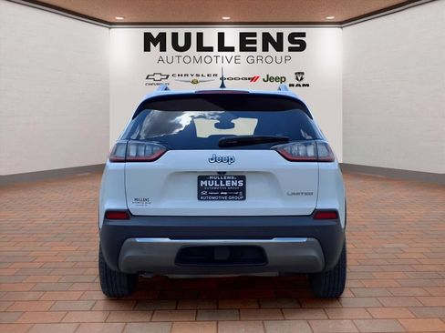 Used 2019 Jeep Cherokee Limited FWD image 6