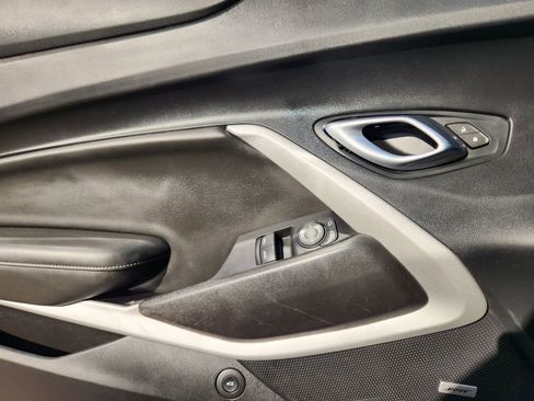 Used 2021 Chevrolet Camaro LT w/ RS Package image 25