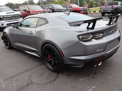 Used 2022 Chevrolet Camaro ZL1 RWD image 3
