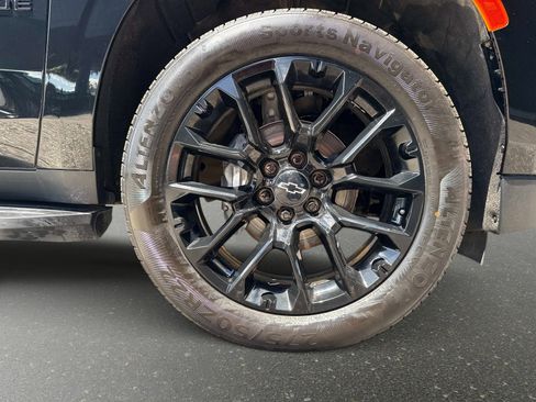 Used 2023 Chevrolet Tahoe RST w/ Luxury Package AWD/4WD image 18