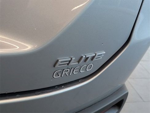 Used 2023 Honda Pilot Elite image 12