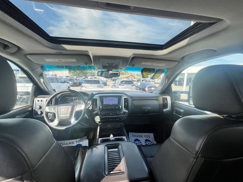 Used 2019 GMC Sierra 2500 SLT AWD/4WD image 32