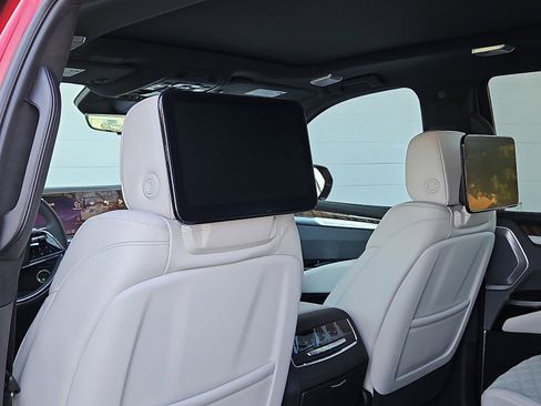 New 2026 Cadillac Escalade Platinum Sport w/ LPO, ONYX Package image 6