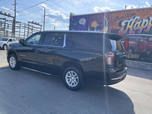 Used 2022 Chevrolet Suburban LS w/ Driver Alert Package AWD/4WD image 3