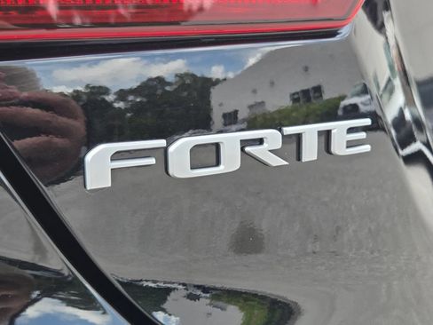 Used 2024 Kia Forte GT-Line w/ GT-Line Premium Package FWD image 16