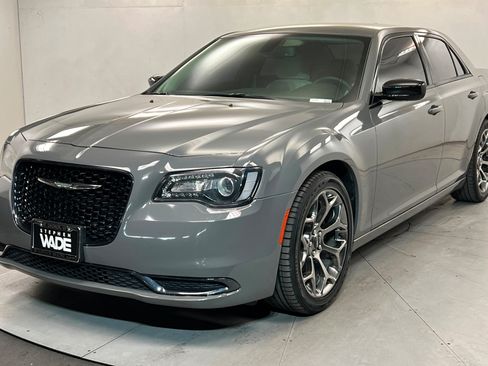 Used 2018 Chrysler 300 Touring w/ Sport Appearance Package RWD image 1