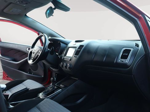 Used 2018 Kia Forte S w/ S Technology Plus Package FWD image 22