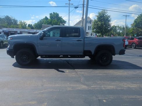 Certified 2025 Chevrolet Silverado 2500 ZR2 w/ Technology Package AWD/4WD image 5