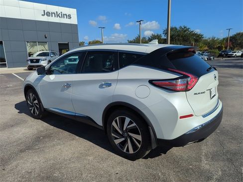 Certified 2018 Nissan Murano Platinum w/ Cargo Package image 6