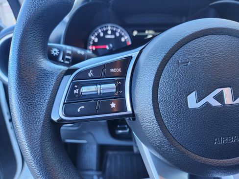 Used 2023 Kia Forte LXS w/ LXS Technology Package image 19