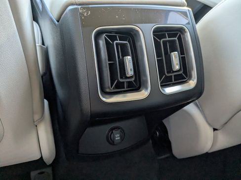 New 2026 Kia Sorento S FWD image 17