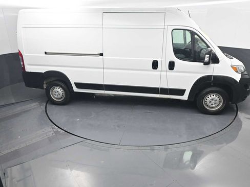 Used 2025 RAM ProMaster 2500 w/ Convenience Group FWD image 33