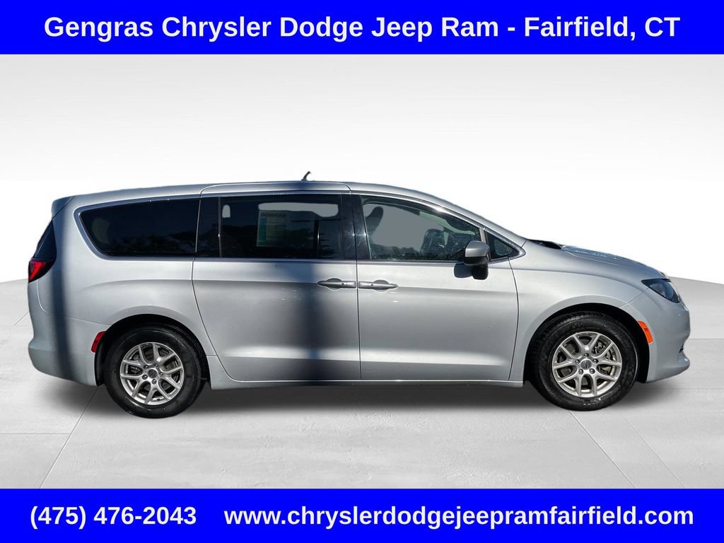 Certified 2023 Chrysler Voyager LX FWD image 8