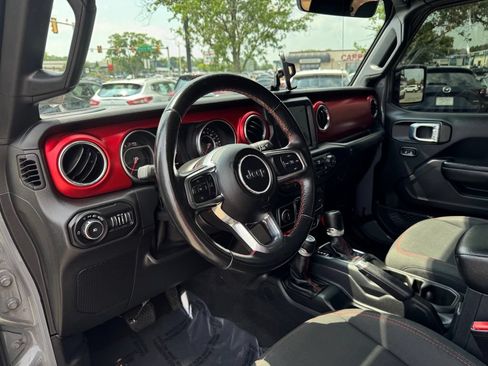 Used 2021 Jeep Wrangler Unlimited Rubicon w/ Xtreme Recon 35" Tire Package AWD/4WD image 33