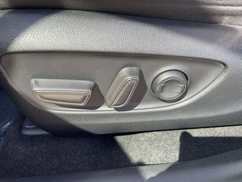 Used 2022 Toyota RAV4 XLE image 11