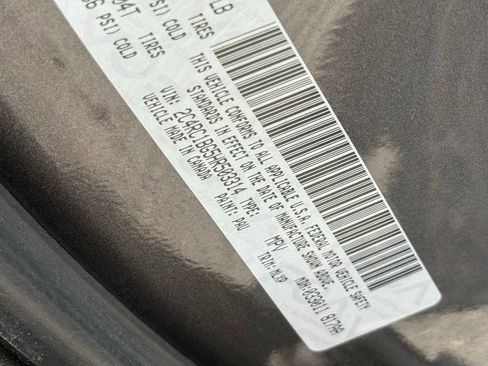 Used 2017 Chrysler Pacifica Touring-L w/ 13 Speaker Alpine Sound Group FWD image 38