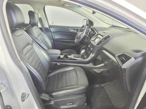 Used 2017 Ford Edge SEL w/ Equipment Group 201A AWD/4WD image 30