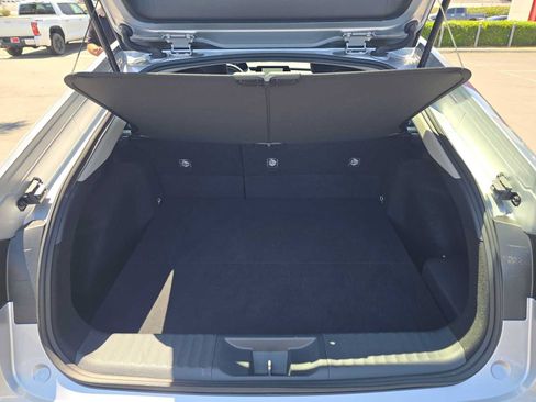 Certified 2026 Toyota Prius XLE FWD image 15