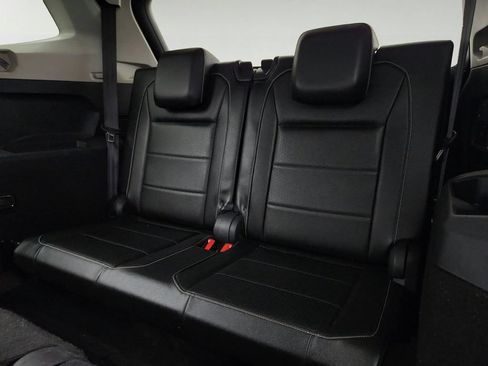 Used 2021 Volkswagen Tiguan SE FWD image 22
