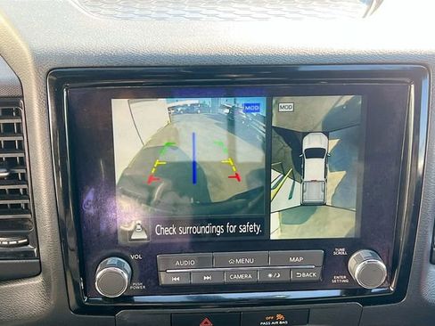 Used 2022 Nissan Frontier PRO-4X image 12