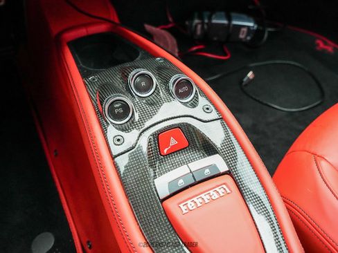 Used 2012 Ferrari 458 Italia Coupe RWD image 29