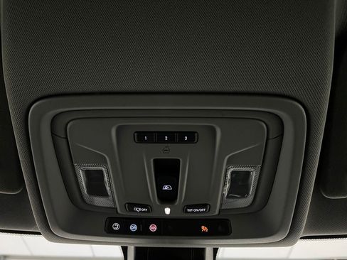 Used 2020 Chevrolet Silverado 2500 LTZ image 50