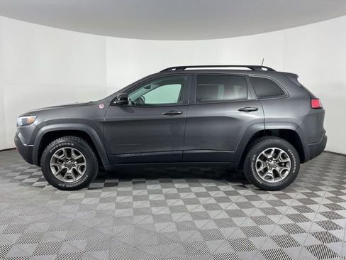Used 2022 Jeep Cherokee Trailhawk w/ Comfort/Convenience Group AWD/4WD image 7
