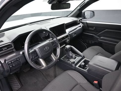 Certified 2026 Toyota 4Runner SR5 AWD/4WD image 27