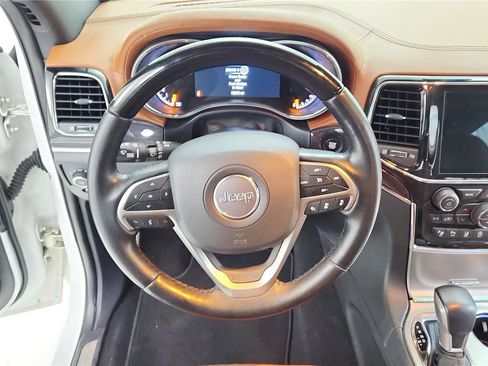 Used 2021 Jeep Grand Cherokee Overland image 19