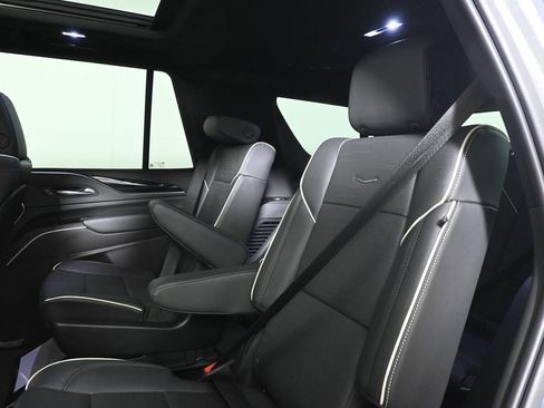 Used 2022 Cadillac Escalade Sport w/ Touring Package AWD/4WD image 33